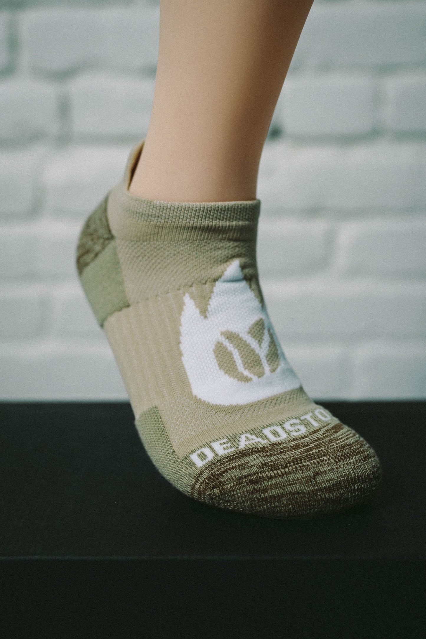 Deadstock La Flame Low/Ankle Sock (Knit Logo)